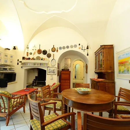 Luxurious Holiday In Apulia With Sea View 푸티냐노